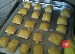 Cheese and milk Illustration of how to make fragrant biscuits 9