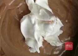 Honey Chocolate Cocoa Chiffon Cake Recipe Illustration 12