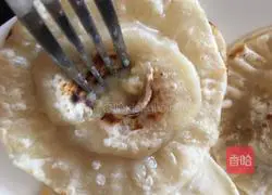 Chinese Banana Pie Recipe Illustration 6