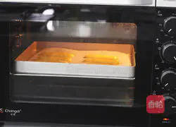 How to make super cute strawberry ice cream puffs 9