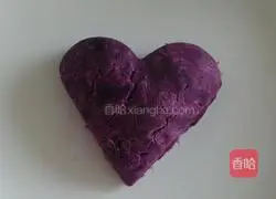 Illustration of how to drizzle purple sweet potato with yogurt 5