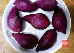 Illustration of how to make roasted purple sweet potato 1