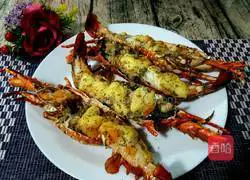 Cheese Baked Lobster Recipe Illustration 3