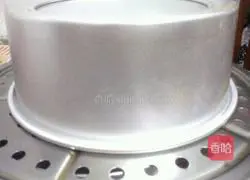 Illustration of how to make chiffon cake 15