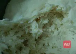 Illustration of how to make pear bean paste buns 5