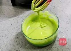 Illustration of how to make pandan waffles 12