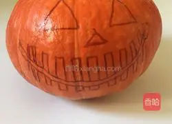 Illustration of how to make a pumpkin lantern 3