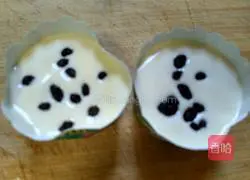 Illustration of how to make dried blueberry cup cake 5