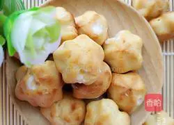 Illustration of how to make yogurt puffs 12