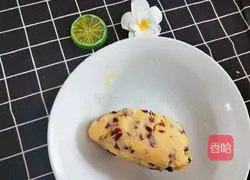 Illustration of how to make cranberry cookies 7