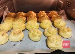 Illustration of how to make strawberry cream puffs 18