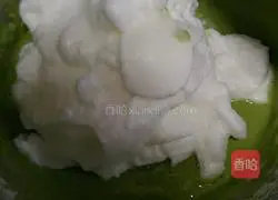 Illustration of how to make green juice cake 5