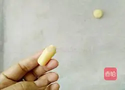 Illustration of how to make mushroom biscuits 8