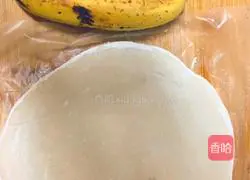 Illustration of how to make banana pie (hand-grilled pie crust version) 2
