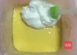 Illustration of how to make osmanthus version of chiffon cake 11