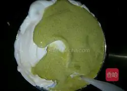 Illustration of Matcha Cocoa Chiffon Cake (Water Bath Method) 8