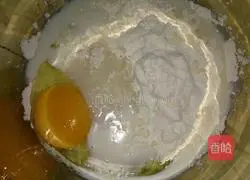 Illustration of how to make Haakon pie (traditional iron plate version of Haakon cake) 5