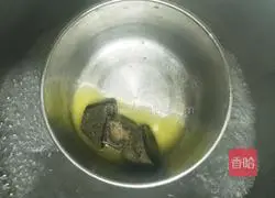 Illustration of how to make ginger sugar cookies 3