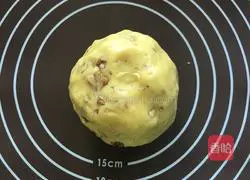 Illustration of how to make walnut soufflé biscuits 8