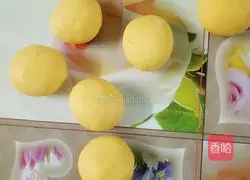 Illustration of how to make pumpkin sandwich cookies 4