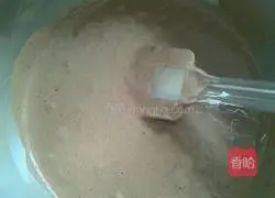 Chocolate Hollow Chiffon Cake Recipe Illustration 7