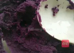 Illustration of how to make yam and purple sweet potato glutinous rice cake 4