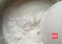 Illustration of how to make cocoa-flavored chiffon cake 12