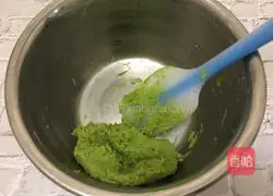 Illustration of how to make two-color honey cookies 4