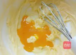 Illustration of how to make crispy caramel cookies 4