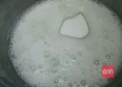 Illustration of how to make hollow latte art chiffon cake 8