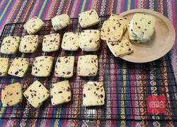 Cranberry Cookie Recipe Illustration 12