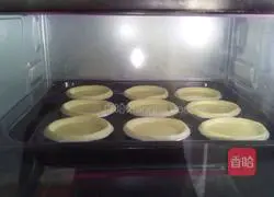Illustration of how to make egg tarts without whipping cream 7