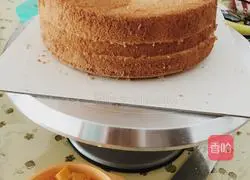 Little Crown Girl Illustration of how to make a heart-decorated cake 1