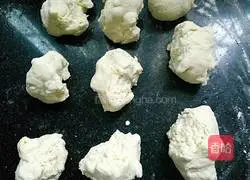 Walnut Roll Recipe Illustration 6