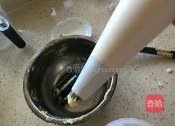 Strawberry Cookies Recipe Illustration 9