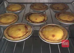 Illustration of homemade egg tarts 13