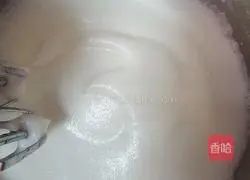 Egg yolk Illustration of how to make finger biscuits 5