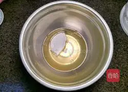 Illustration of how to make homemade chiffon cake 6