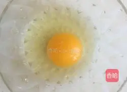 Illustration of how to make crispy egg tarts 2