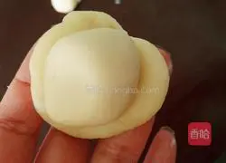 Illustration of how to make bean paste cake 4