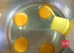 Donut Cake Recipe Illustration 3