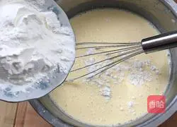 Portuguese milk flavor Egg tart recipe illustration 3