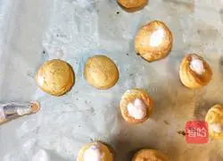 Illustration of how to make crispy puffs 14