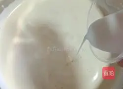 Donut Cake Recipe Illustration 6