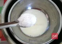 Illustration of how to make whole egg tarts 2