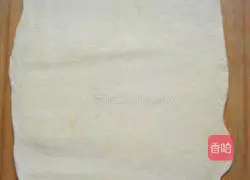 Illustration of how to make low-fat, sugar-free milk and salt soda crackers (about 30 pieces) 14