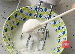 Chiffon Cake Recipe Illustration 5