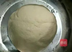 Illustration of how to make steamed buns with bean paste filling 3