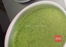 Illustration of making matcha mousse 6
