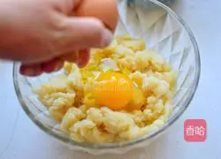 Cream Puffs (New Year Dessert) Illustration 4